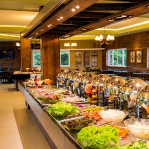 TOUR KERBFEST NO RESTAURANTE LINDENHOFF COM JANTAR, SHOW E TRANSPORTE